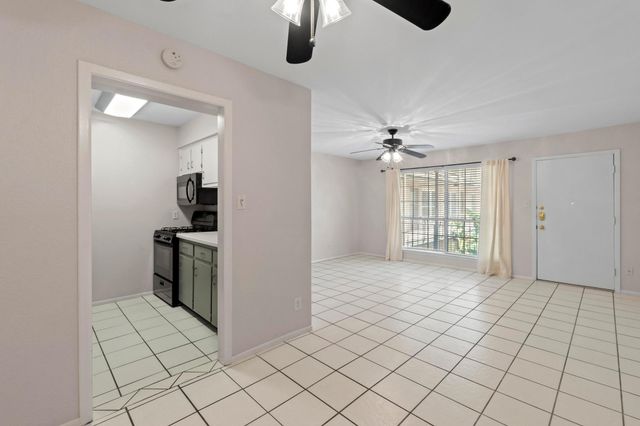 2425 Ashdale DR 51, Austin, TX 78757