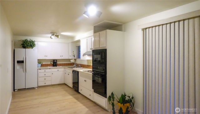 8220 53rd Drive NE, Marysville, WA 98270