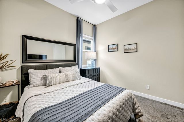 140 Royal Cascade Avenue, Henderson, NV 89011
