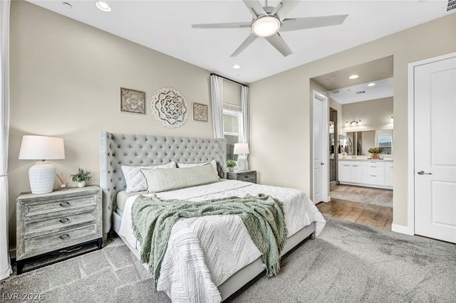 140 Royal Cascade Avenue, Henderson, NV 89011