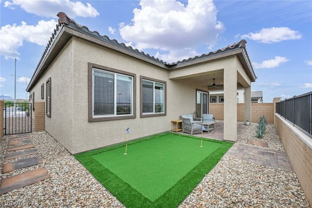 140 Royal Cascade Avenue, Henderson, NV 89011