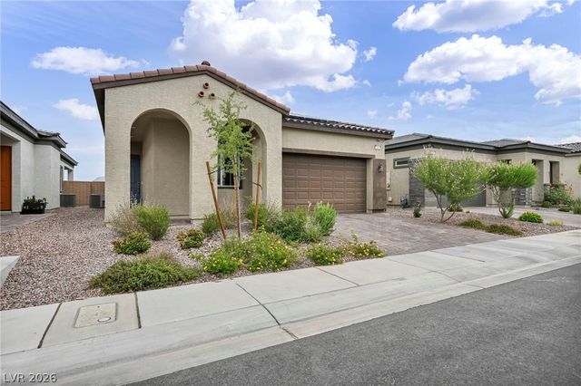 140 Royal Cascade Avenue, Henderson, NV 89011