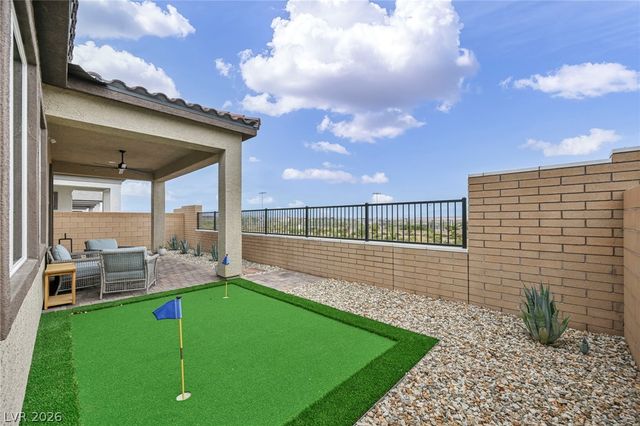 140 Royal Cascade Avenue, Henderson, NV 89011