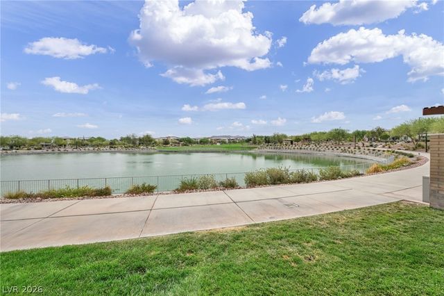 140 Royal Cascade Avenue, Henderson, NV 89011
