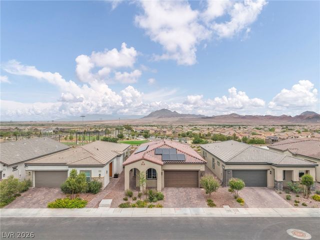 140 Royal Cascade Avenue, Henderson, NV 89011