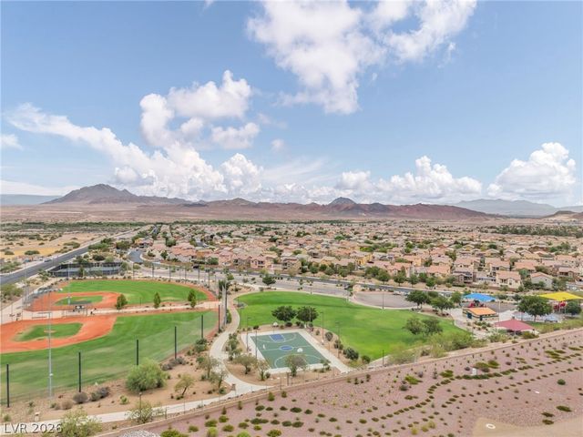 140 Royal Cascade Avenue, Henderson, NV 89011