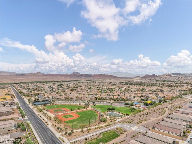 140 Royal Cascade Avenue, Henderson, NV 89011