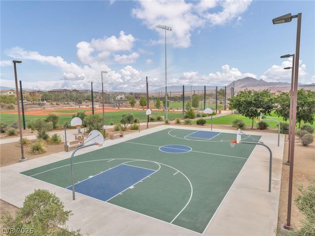 140 Royal Cascade Avenue, Henderson, NV 89011
