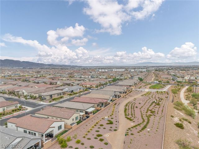 140 Royal Cascade Avenue, Henderson, NV 89011
