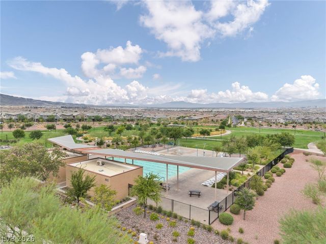 140 Royal Cascade Avenue, Henderson, NV 89011