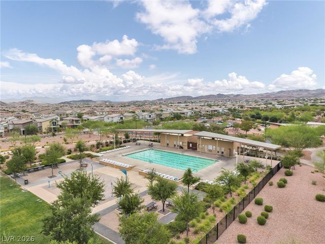 140 Royal Cascade Avenue, Henderson, NV 89011