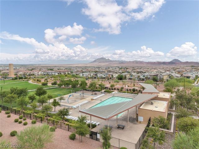 140 Royal Cascade Avenue, Henderson, NV 89011