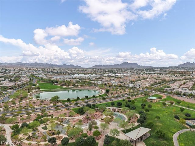 140 Royal Cascade Avenue, Henderson, NV 89011