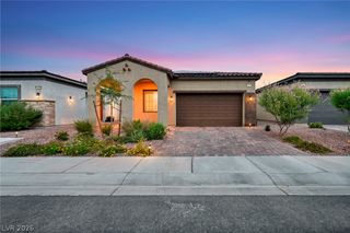 140 Royal Cascade Avenue, Henderson, NV 89011