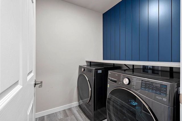 843 RED HAWK DRIVE, Pulaski, WI 54162