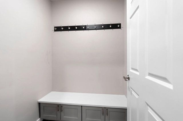 843 RED HAWK DRIVE, Pulaski, WI 54162