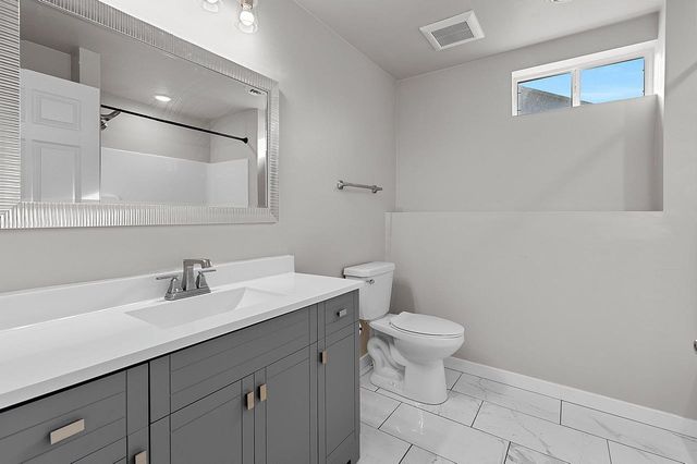 843 RED HAWK DRIVE, Pulaski, WI 54162