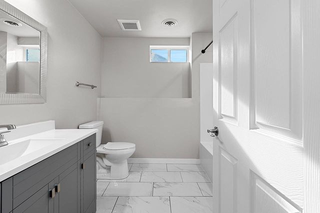 843 RED HAWK DRIVE, Pulaski, WI 54162