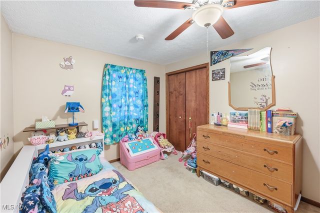 1881 Cliff Drive, Salem, OH 44460