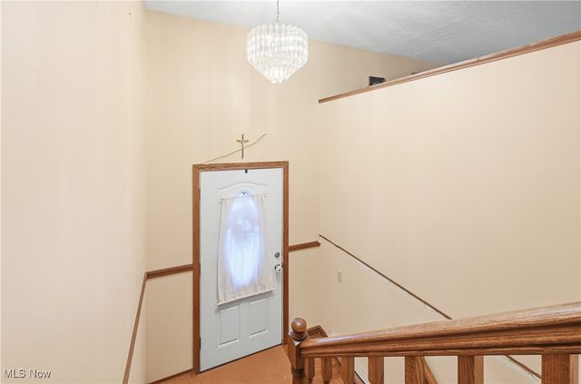 1881 Cliff Drive, Salem, OH 44460