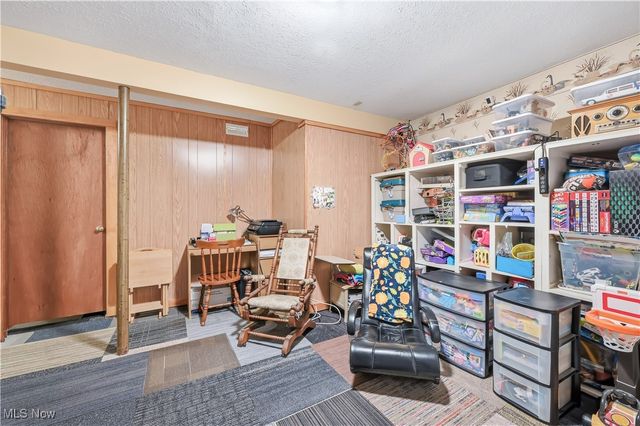 1881 Cliff Drive, Salem, OH 44460