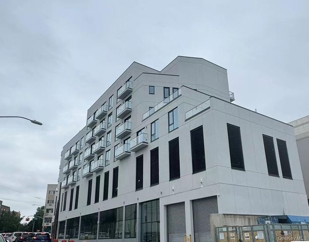 150-02 Northern Boulevard 4F, Flushing, NY 11354