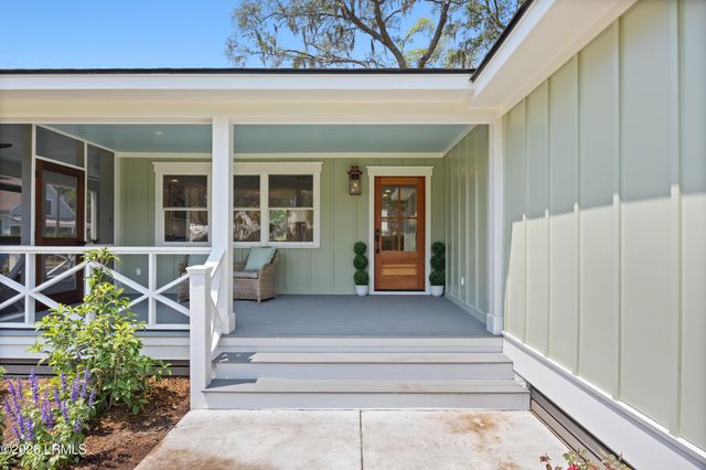 1613 Madrid Avenue, Port Royal, SC 29935