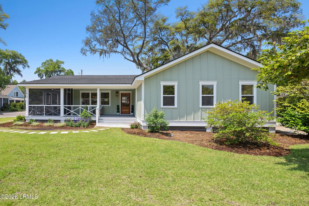 1613 Madrid Avenue, Port Royal, SC 29935