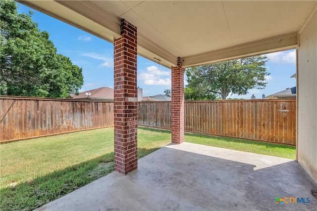 114 W Running Wolf Trail, Harker Heights, TX 76548