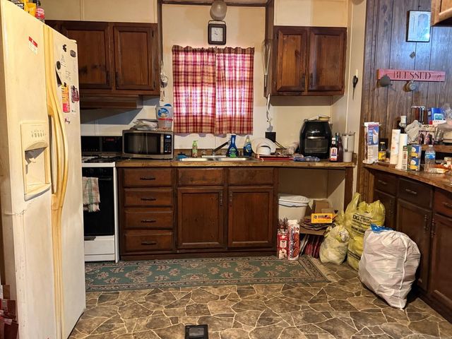 637 Hwy 63, Williford, AR 72482