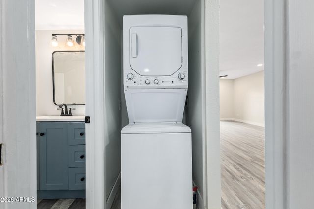 10828 N BILTMORE Drive 162, Phoenix, AZ 85029