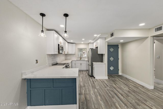 10828 N BILTMORE Drive 162, Phoenix, AZ 85029