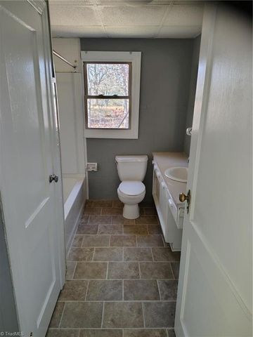 110 Walden Lane, Ararat, NC 27007