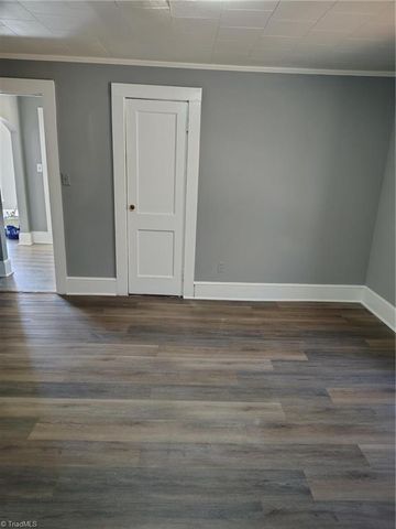 110 Walden Lane, Ararat, NC 27007