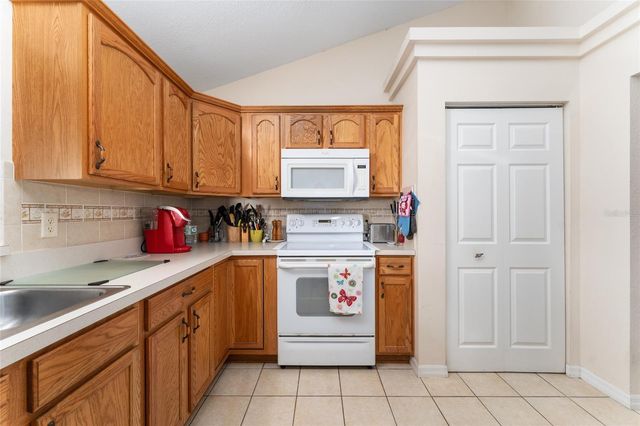 15857 NW 249TH TERRACE, High Springs, FL 32643