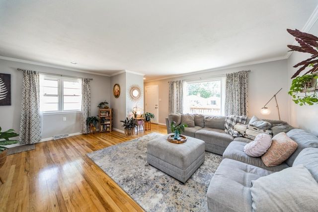 4020 54th Street, Des Moines, IA 50310