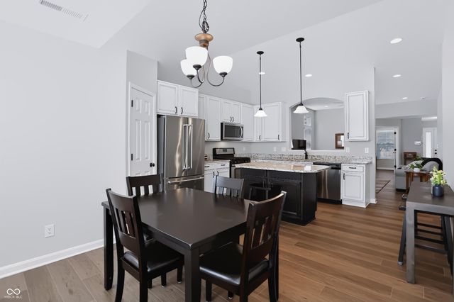 17207 Falkland Drive, Westfield, IN 46074