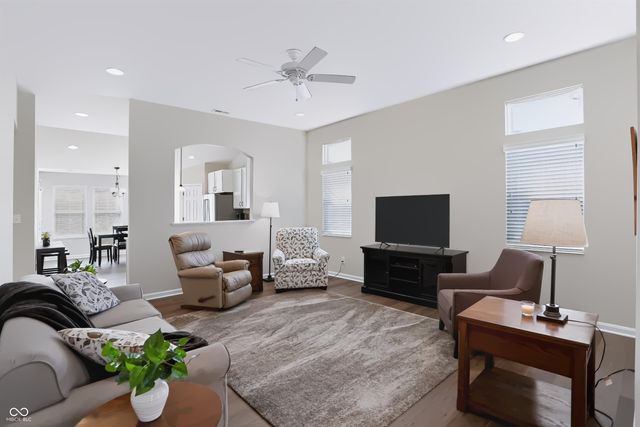 17207 Falkland Drive, Westfield, IN 46074