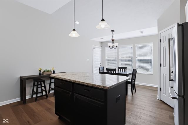 17207 Falkland Drive, Westfield, IN 46074