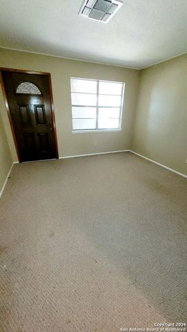 803 Avenue H, Sinton, TX 78387