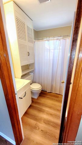 803 Avenue H, Sinton, TX 78387