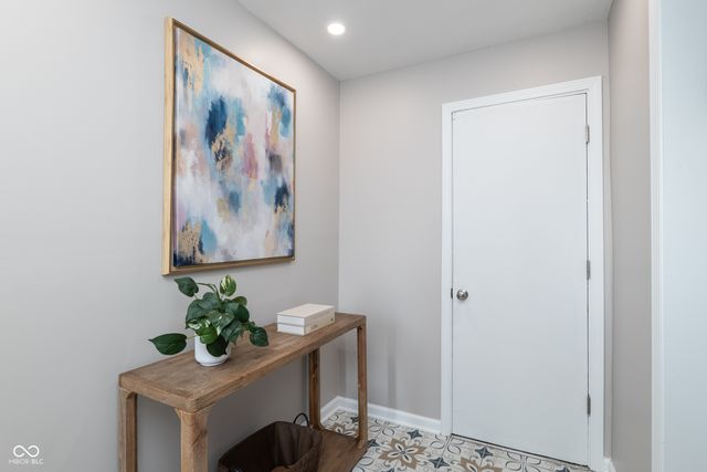 6824 Sargent Road, Indianapolis, IN 46256