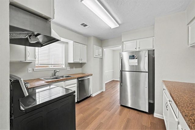 6839 Blue Ridge Drive, Richmond, TX 77469