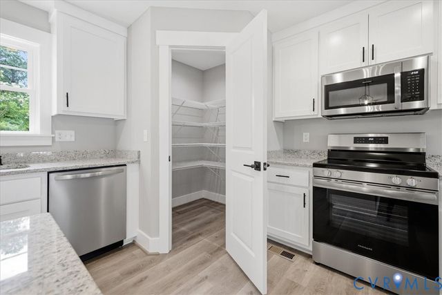 4120 Lee Dr, North Dinwiddie, VA 23803
