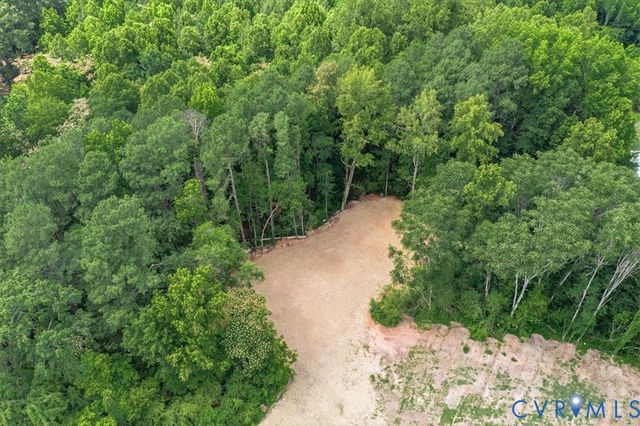 4120 Lee Dr, North Dinwiddie, VA 23803