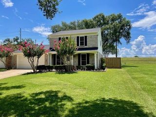 2718 Great Lakes Avenue, Sugar Land, TX 77479
