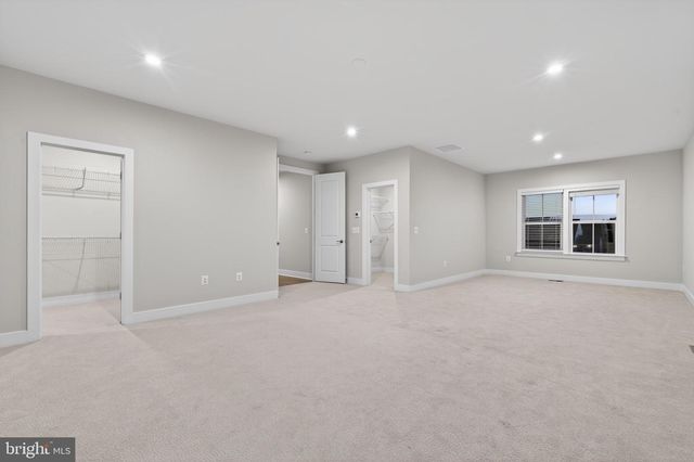 7305 SUGAR MAGNOLIA LOOP, Gainesville, VA 20155