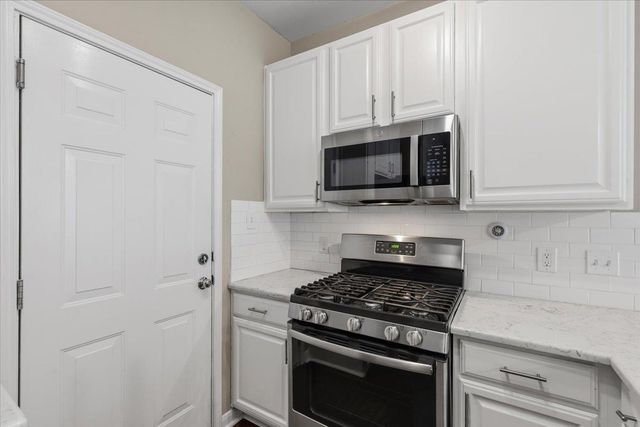 3300 Forest Creek DR 47, Round Rock, TX 78664