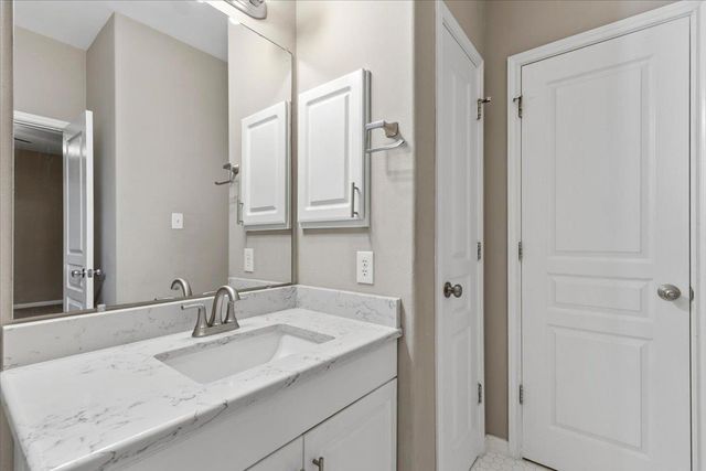 3300 Forest Creek DR 47, Round Rock, TX 78664