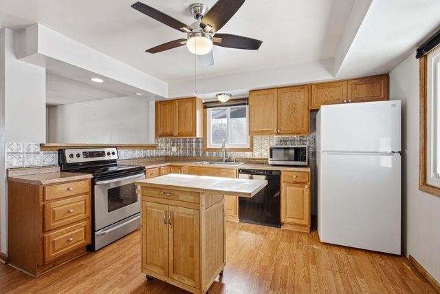 4339 S 49th STREET, Greenfield, WI 53220